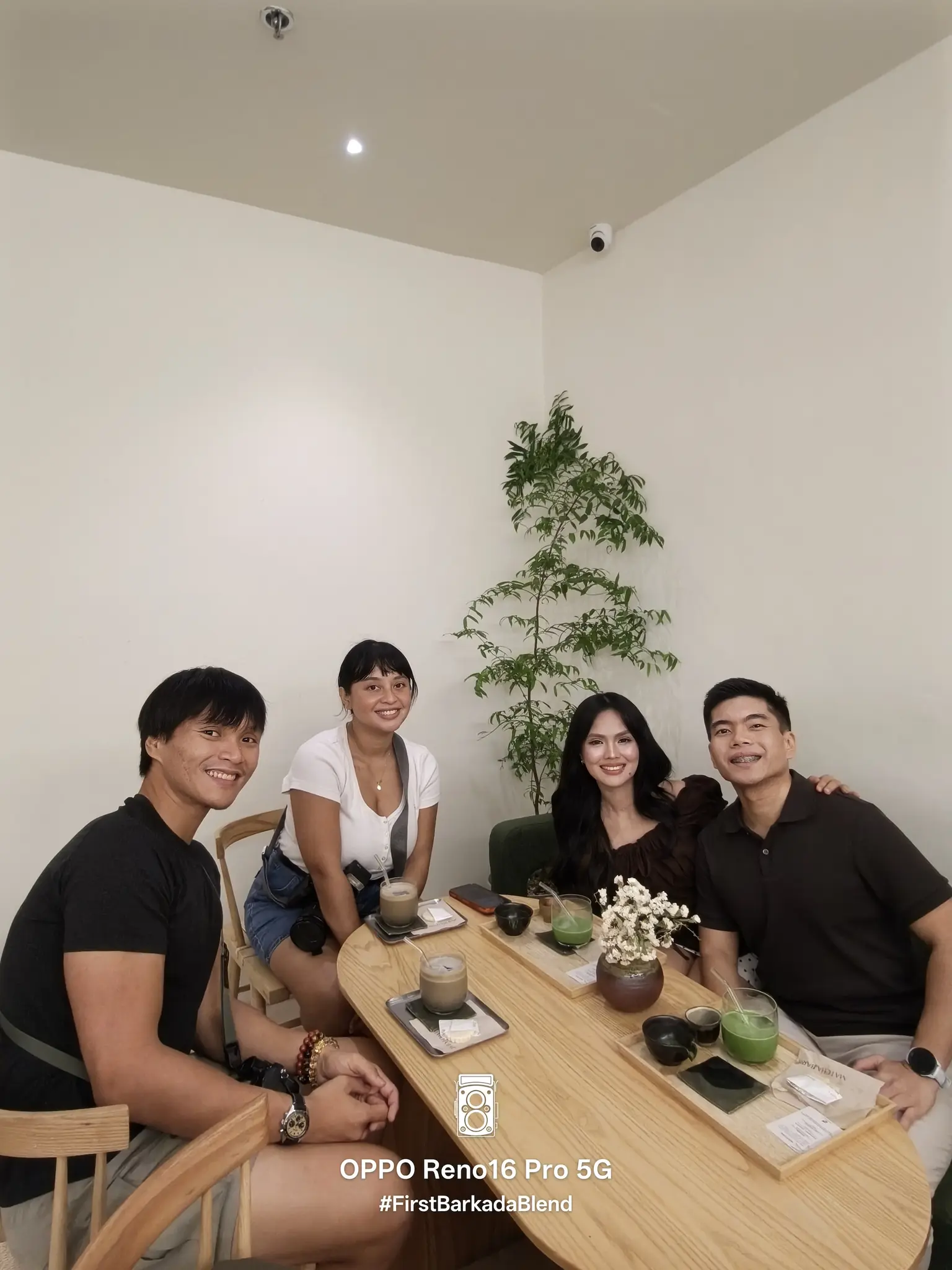 OPPO Reno16 Series 5G editorial image highlighting matcha bar